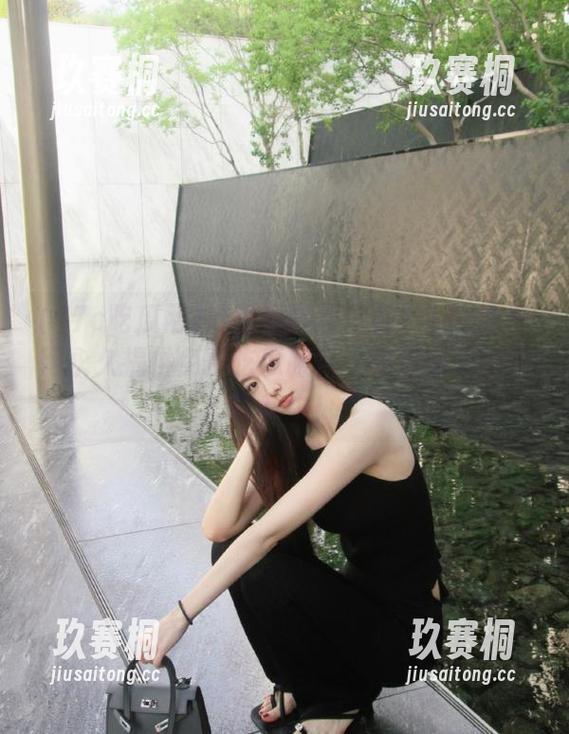 谁说好事不常在？17c吃瓜网永久提供免费吃瓜服务，让你每天都乐在其中！
