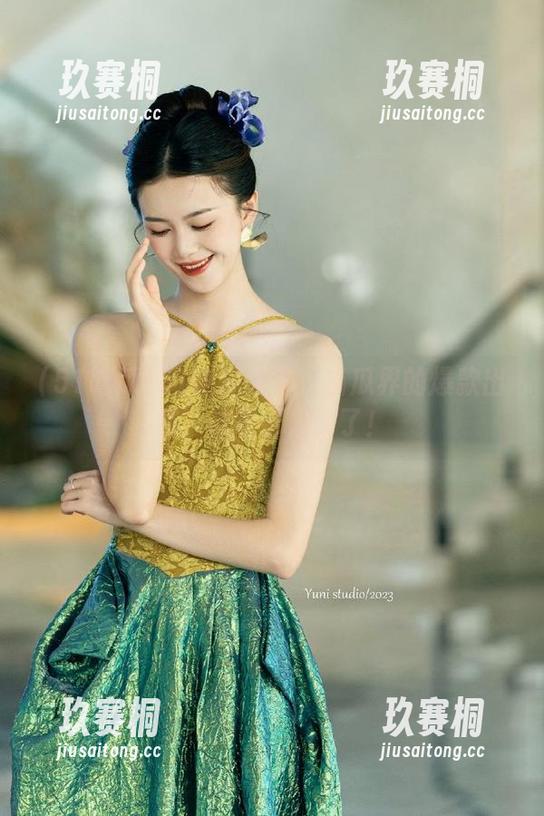 51吃瓜发布：当瓜界的爆款出品，连草都发芽了！
