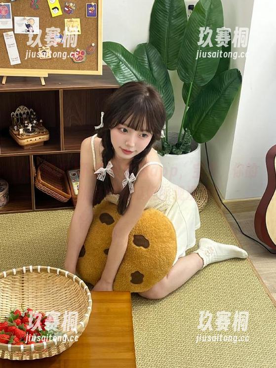 下载51吃瓜app，宝贝，你的苹果准备好被瓜妮围观没有？