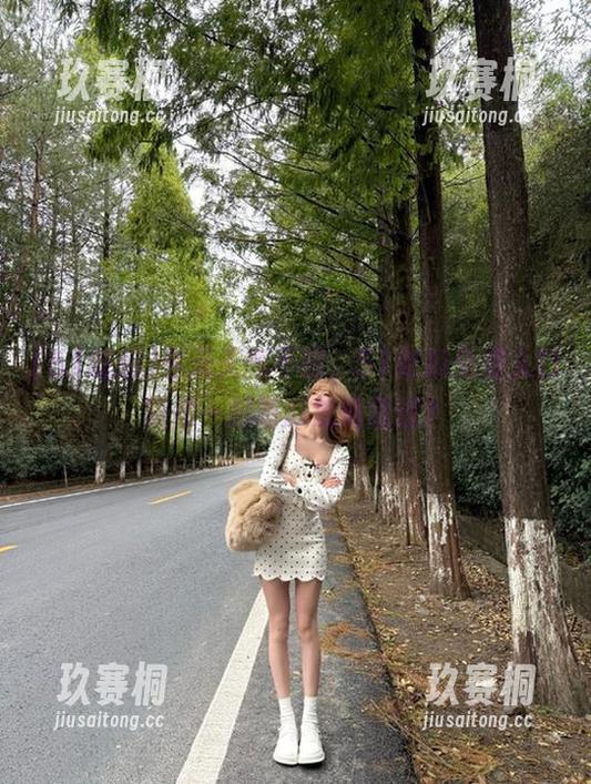 今天天气不错，51吃瓜免费入口陪你一起吃瓜怎能错过？