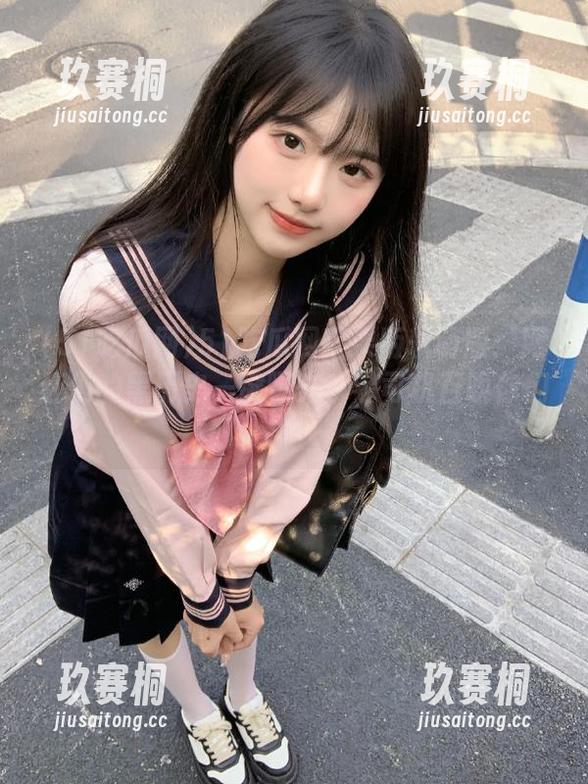 51吃瓜网苹果版软萌版：网红们的黑历史一键曝光，老司机召唤你们！