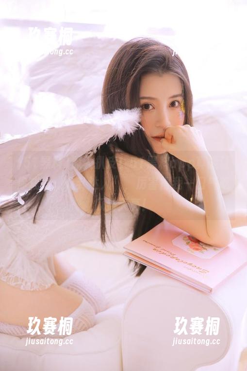 深入扒皮！51黑料app真能让你成为“八卦达人”，厉害得我一口气吃瓜到天亮！