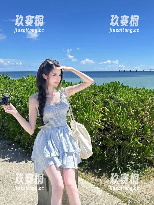 最新最热的“瓜”来了！52吃瓜网带你嗨翻全场，谁在草丛中窃窃私语？