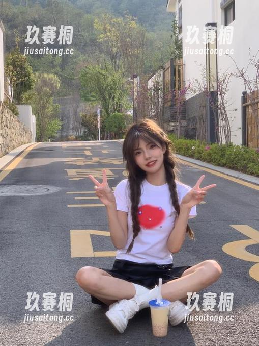91吃瓜 91吃瓜热门午夜:传送门里藏着不为人知的八卦!来看看?