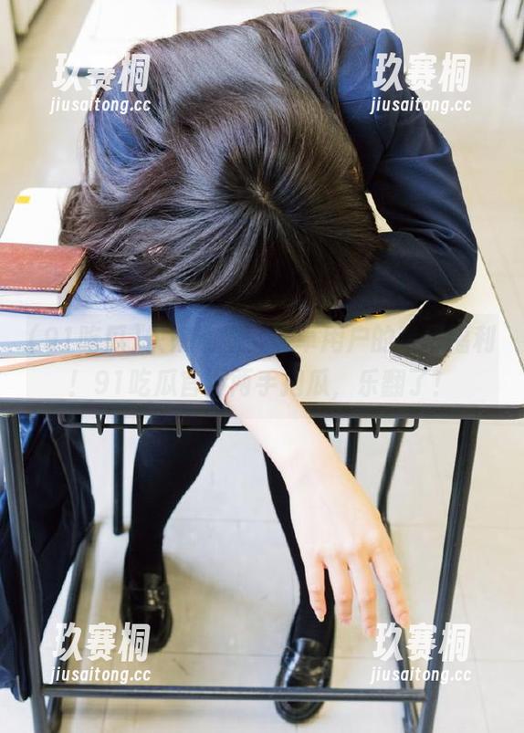 91吃瓜 快来看看,安卓用户的专属福利!91吃瓜官网两手抱瓜,乐翻了!