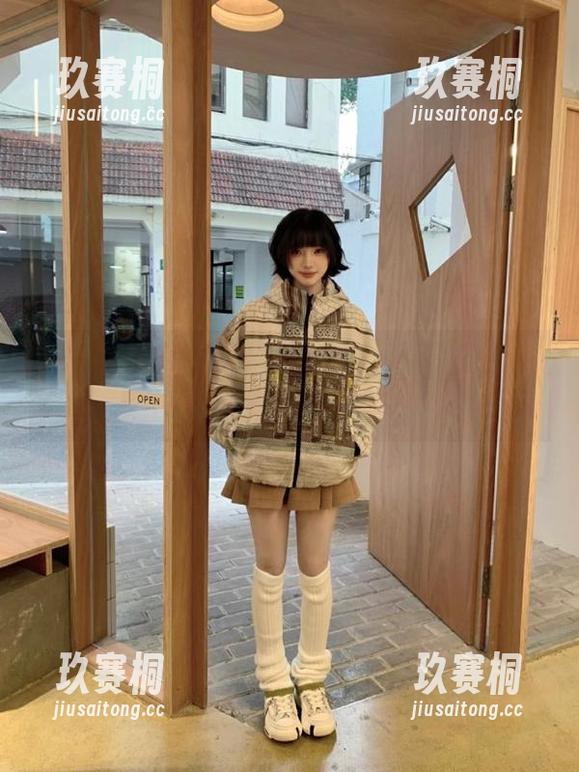 91吃瓜中心首页今日有瓜，来不及给你剥皮啦！