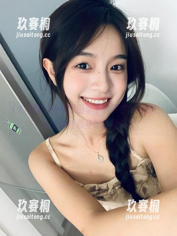 啥叫瓜田李下？下载91黑料，立刻来看那些吃瓜趣事！