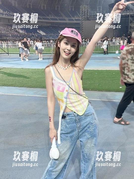 996天上班,998.su免费瓜让你立马想逃！