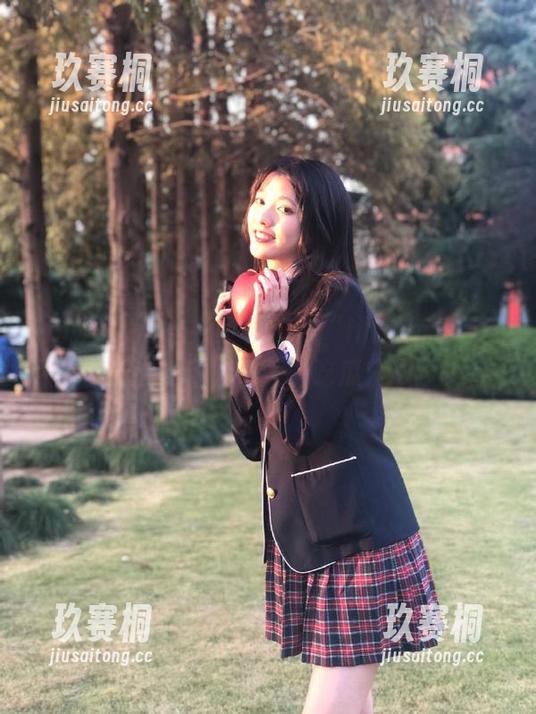 从此告别平淡！在“hlw.bet@leon”找到你永久的吃瓜乐趣！