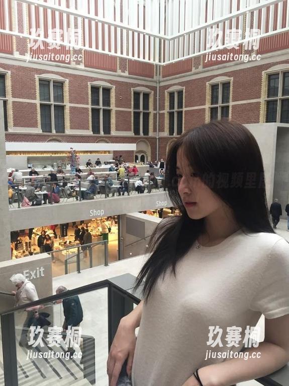 咋回事？zztthl.ccm的视频里居然出现了外星人？！