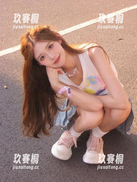 下载五一吃瓜，一起看那些默默无闻的黑料！