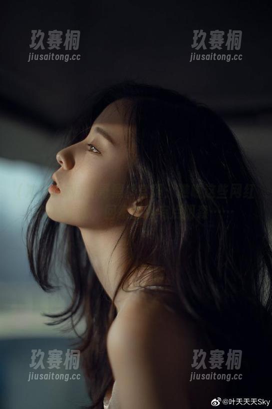 冲哥黑料官网：瞧瞧这些网红的黑暗面，回家的路有点阴森……