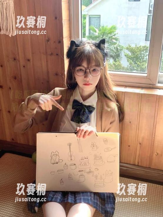 吃瓜网的阳光在线通告：今日朝阳集合，快来和我一起感受生活的五彩缤纷！