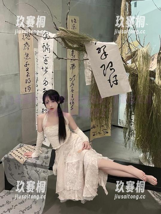 吃瓜网发布新功能，下载过后瓜也能跟着发微博了？