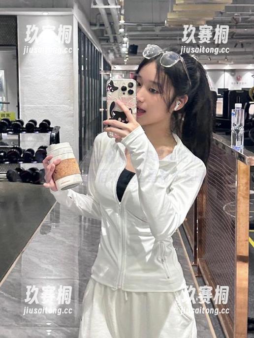 心态保稳！安卓看吃瓜网红视频时，总算悟到：追星有多累啊！