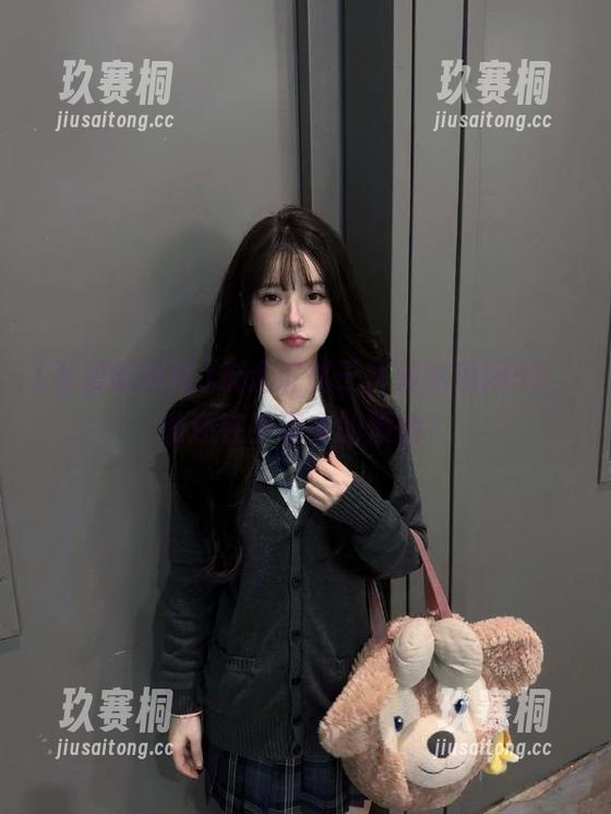 永远沉迷于吾爱吃瓜网52，谁还在乎现实的烦恼？