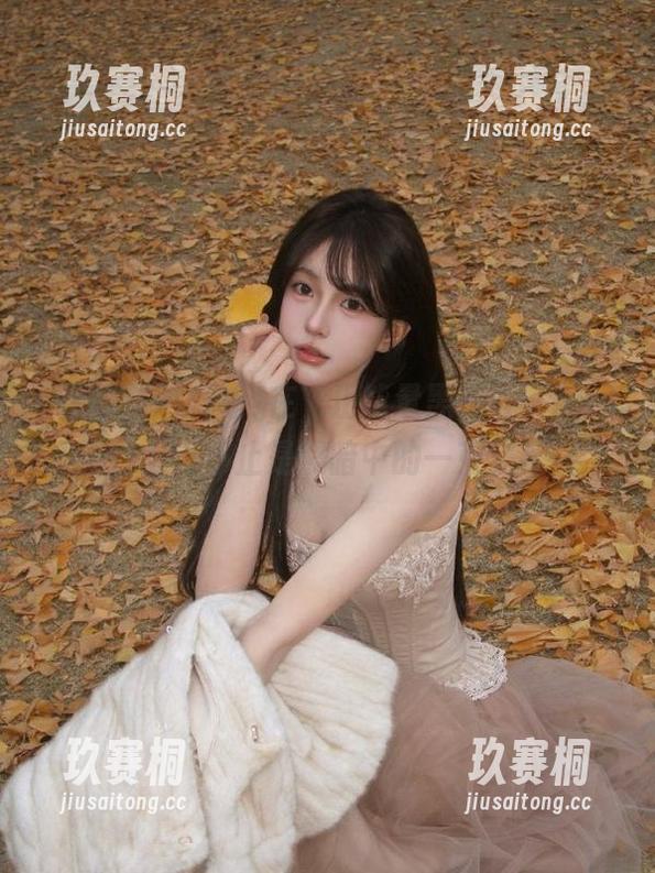 正能量黑料社 在‘正能量黑料社’app,上天不止是黑暗中的一束光!