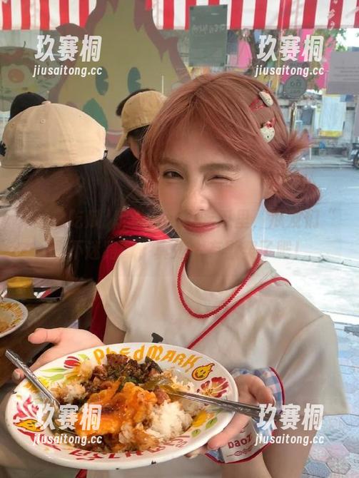 网曝吃瓜 听说在网曝吃瓜里,瓜友们“永不迷路”,真是太有默契了吧!