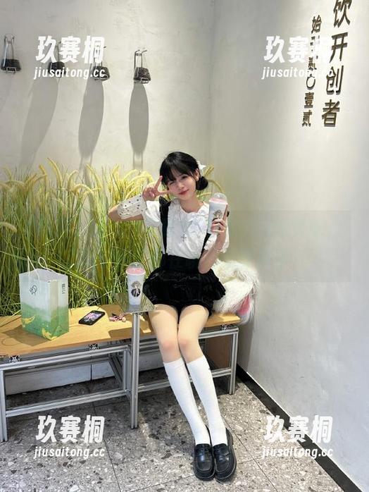 下载黑料166su网页版，瓜友们今天都在聊什么新鲜事？