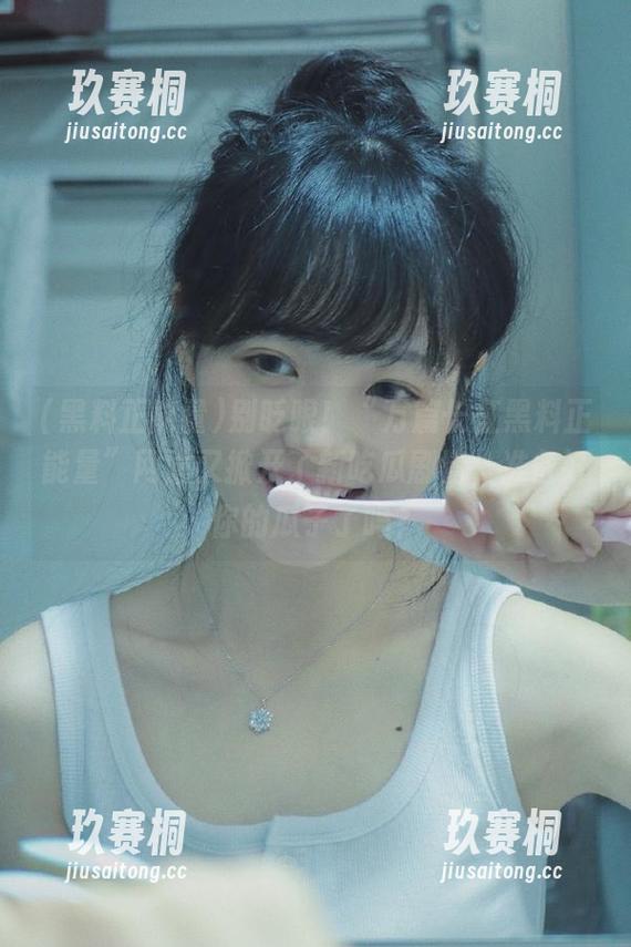 别眨眼！“万篇长征黑料正能量”网站又掀开了新吃瓜剧情，准备好你的瓜子了吗？
