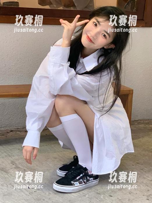 黑料正能量，一键下载，永不停错的方向盘！
