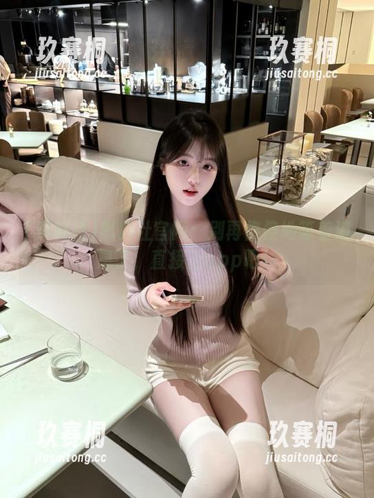 黑料社官网：别再傻傻地等着消息了，直接上app吧！