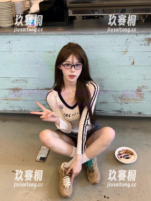 官网上线！黑料网APP，瓜友请保持好奇心！