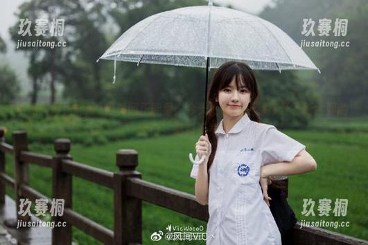 黑料网正能量：今天的视频让我打开了新世界的大门，爆料万岁！