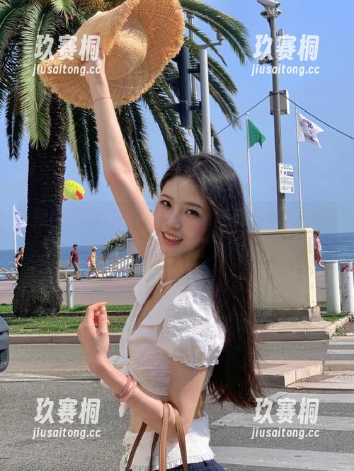 黑网料 打开“黑网料”网页,惊得我把手机都摔了!